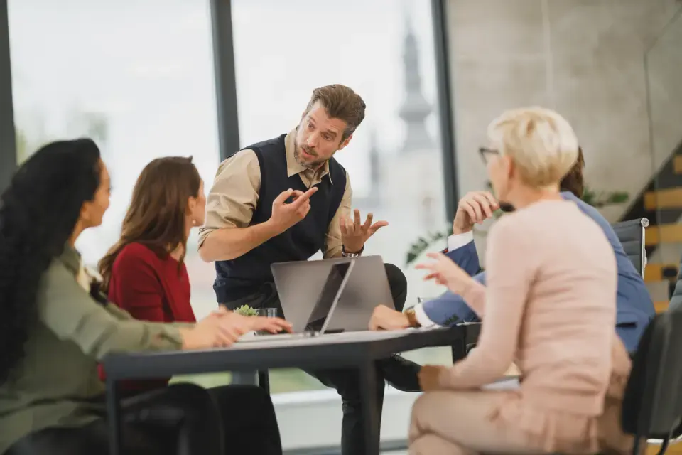 Microsoft Teams Essentials vs Microsoft 365 Business vs Enterprise